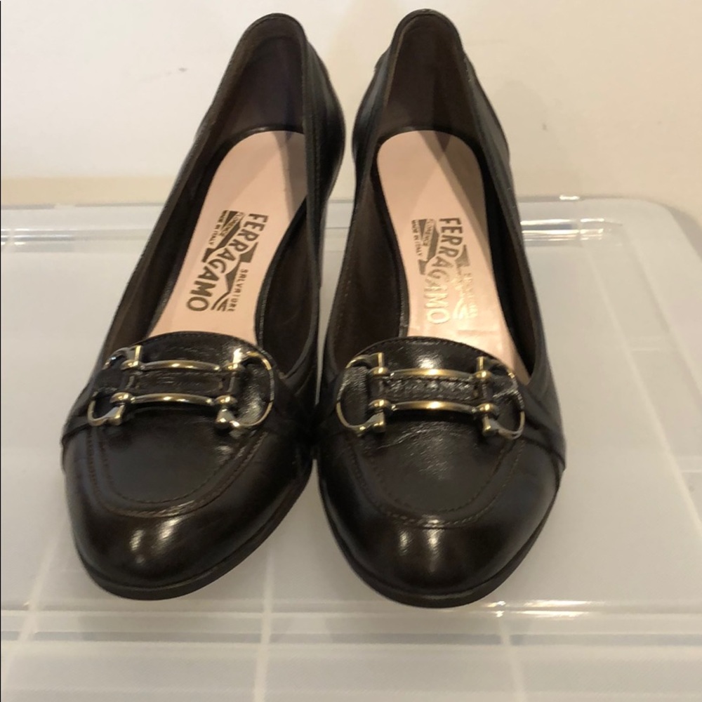 Shoe